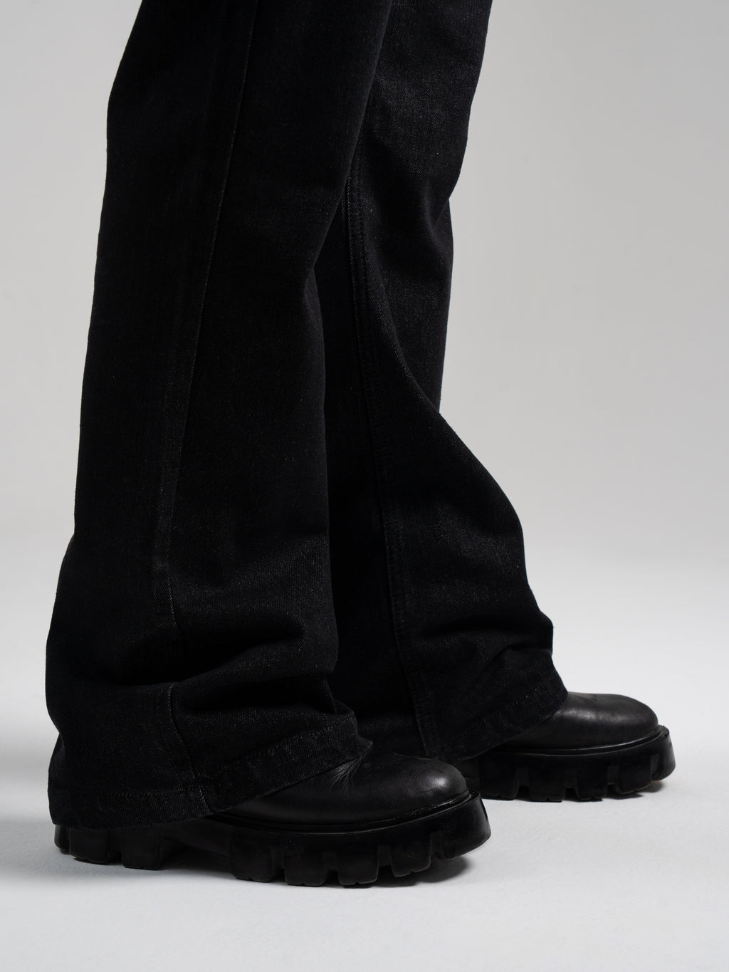 Base Flared Black Jeans