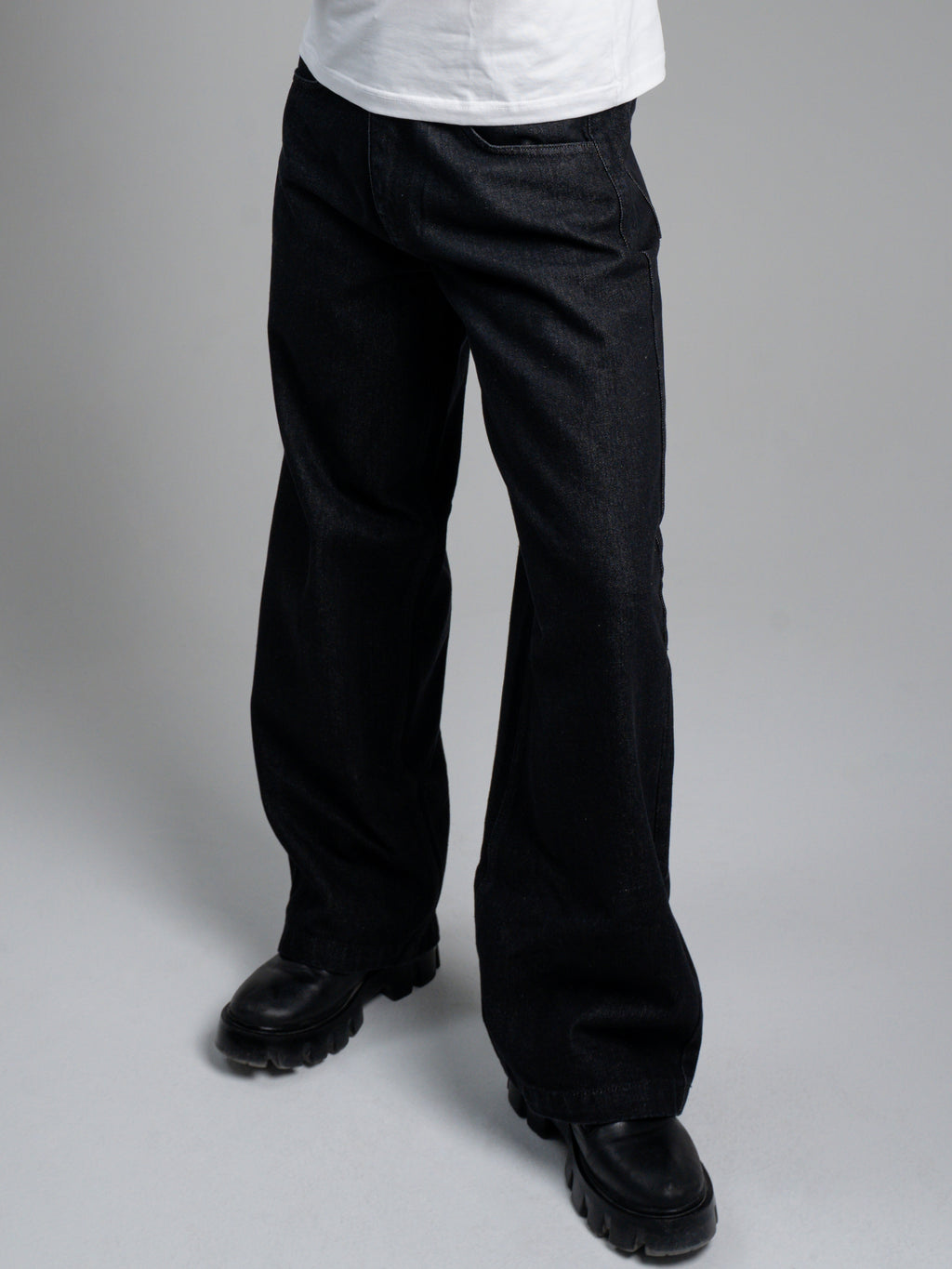 Base Flared Black Jeans